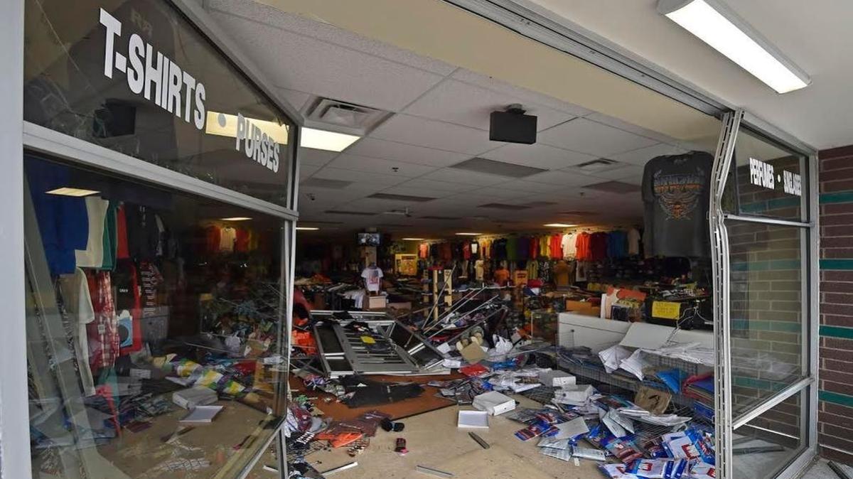 
Thieves hit the New York Fashion store early Friday morning, smashing through a glass store front with a truck.
