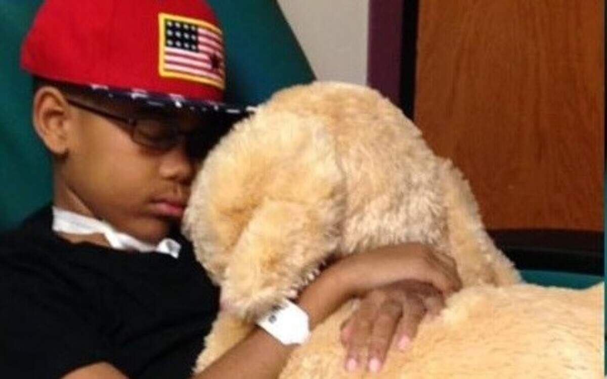 
Ten-year-old Ka’Vyea Tyson-Curry was wounded in an April 18 shooting that killed his father outside a gas station at 45th Street and Cleveland Avenue. The boy was released Monday from Children’s Mercy Hospital.
