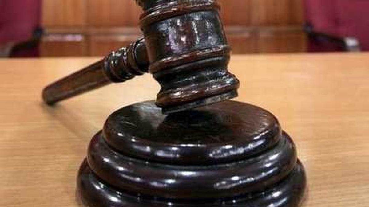 
Jackson County Circuit Judge Bryan Round sentenced Andre Blocker to 24 years on one count each of kidnapping, second-degree robbery and first-degree burglary, to run concurrently. Blocker had pleaded guilty to those charges in June.
