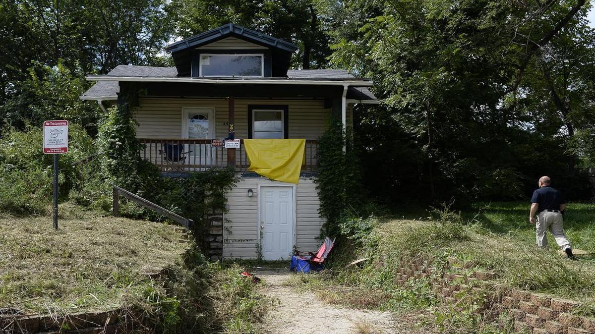 
Kansas City police shot and killed a man Wednesday evening after a 12-hour standoff at this house in the 4400 block of Monroe Avenue.
