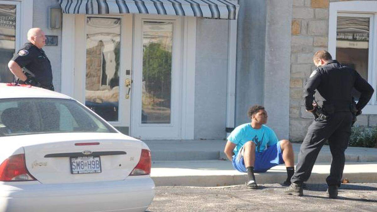 
Lee’s Summit police arrested Jalen Randolph, 21, on Thursday after Matthew J. Parker, 17, was killed at his home in the 900 block of Northeast Bristol Drive. Prosecutors charged Randolph and a second man, Trevaris D. Rachel, on Friday with second-degree murder, first-degree robbery and two counts of armed criminal action.
