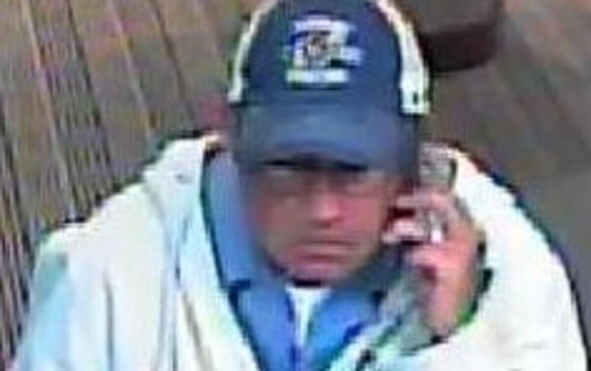 
Olathe police on Tuesday released this surveillance-video image of a man who robbed the Arvest Bank on Tuesday afternoon at 11150 Pflumm Road.
