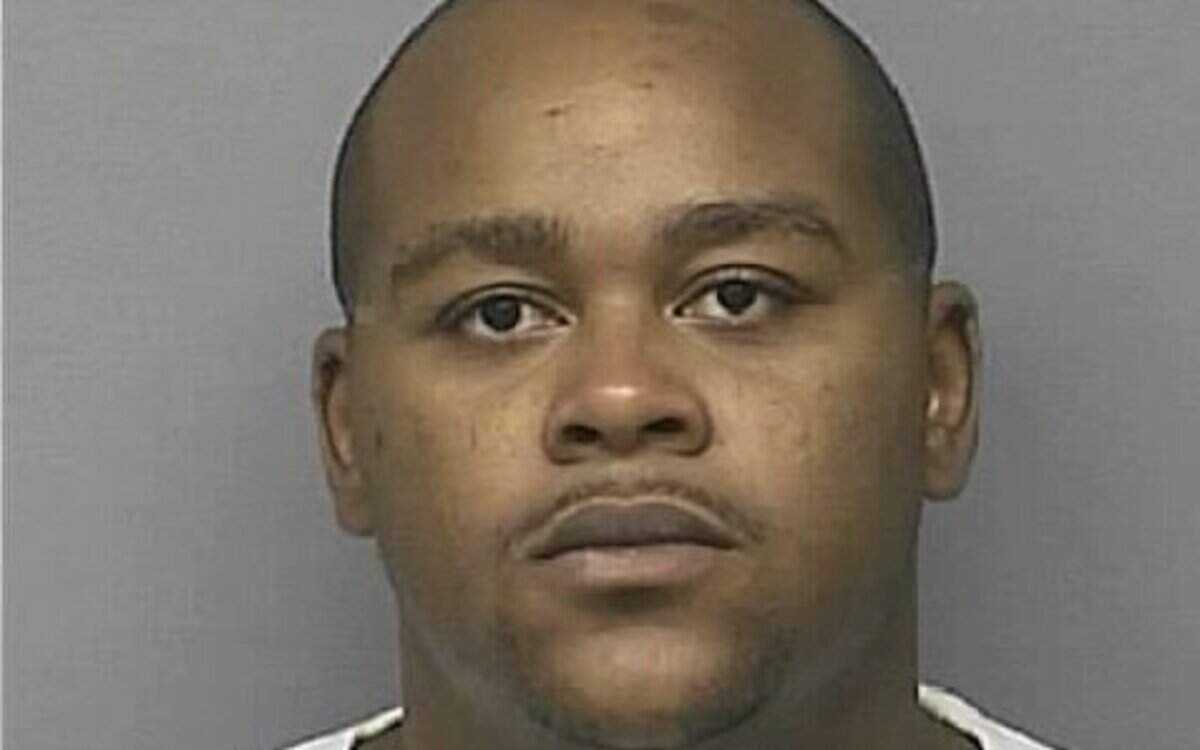 
Marcas McGowan waived a preliminary hearing on charges stemming from a July chase in which 5-year-old Cadence Harris of Atchison died. Not guilty pleas were entered on his behalf.
