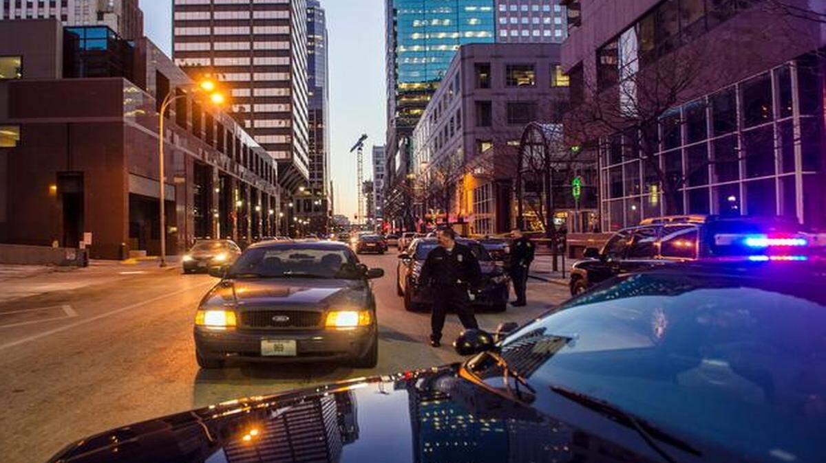 
Kansas City police investigated the scene of a police shooting Friday on Main Street in downtown Kansas City.
