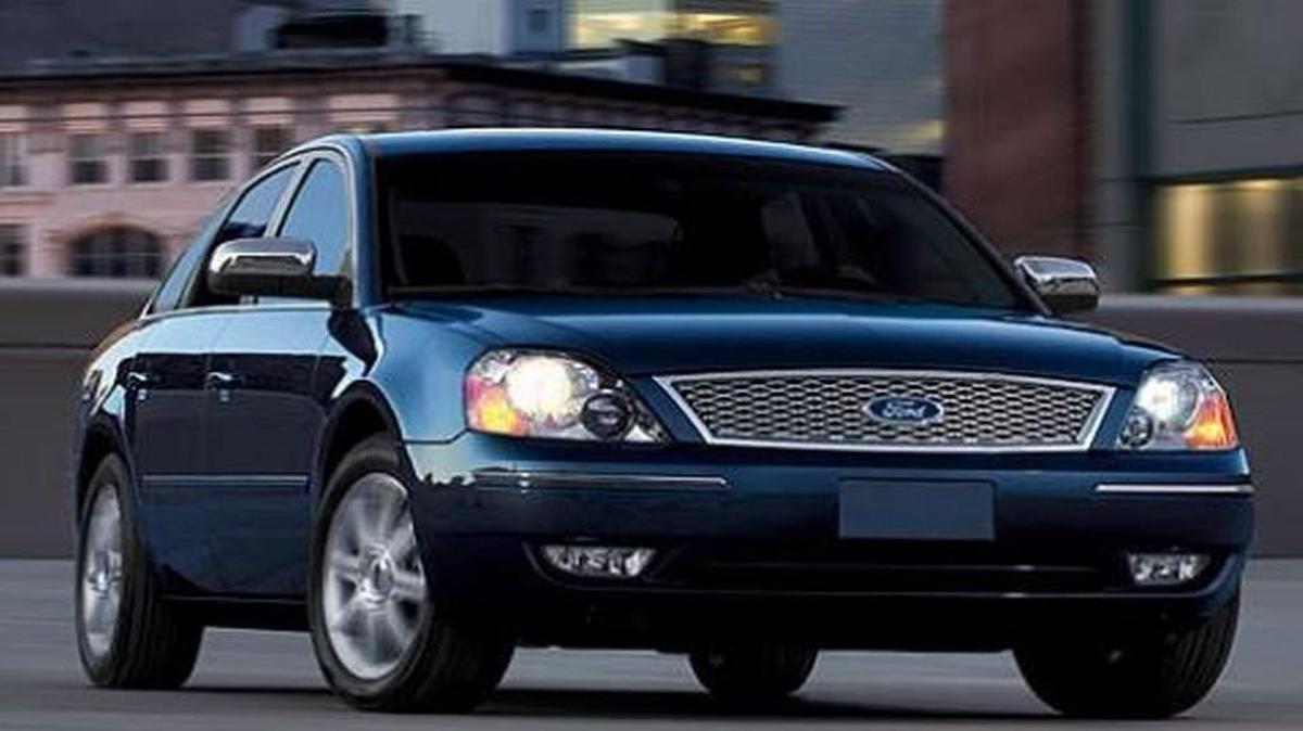 Kansas City police are searching for a blue Ford Five Hundred with a sunroof that may have been involved in a homicide on Sunday. A similar vehicle is pictured.