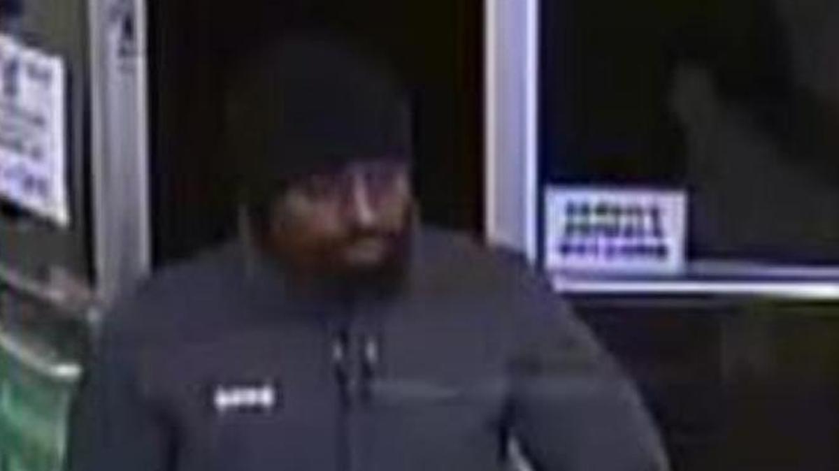 Kansas City, Kan., police sought the public’s help Tuesday in finding a man involved in recent robberies at a 7-Eleven and two discount retail stores.