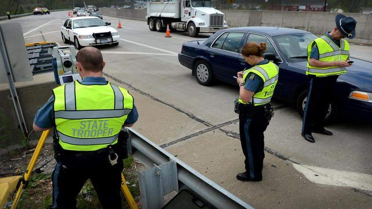 
Two lawsuits stemming from the May 2013 death of 26-year-old Jamie Frecks, who fell from a party bus operated by Midnight Express that was traveling on Interstate 35 in Kansas City, Kan., have been settled.
