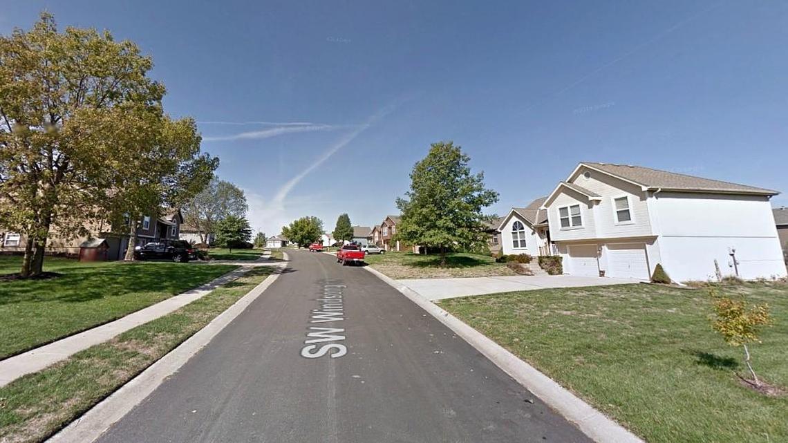 Police are investigating a shooting in Lee’s Summit late Sunday that wounded two men fighting over a gun. The gun fired once, injuring both men in the leg. This Google Maps Street View of the area is from September 2012.