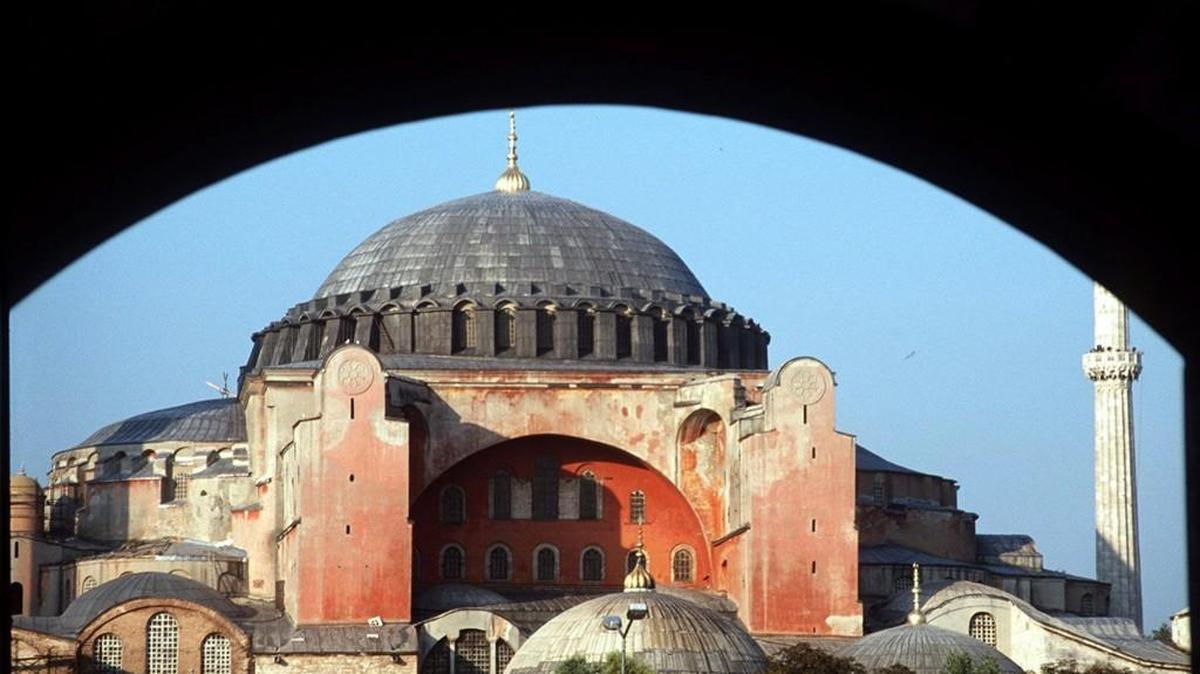 A Turkish investor reportedly sent money to Americans to invest in shopping mall and hospital building projects in Turkey and Syria.