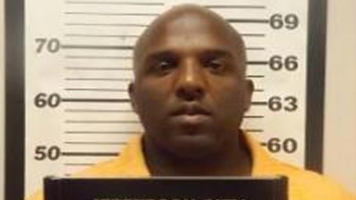 Kenyata Miles pleaded guilty to trying to sell a 16-year-old girl for sexual services.