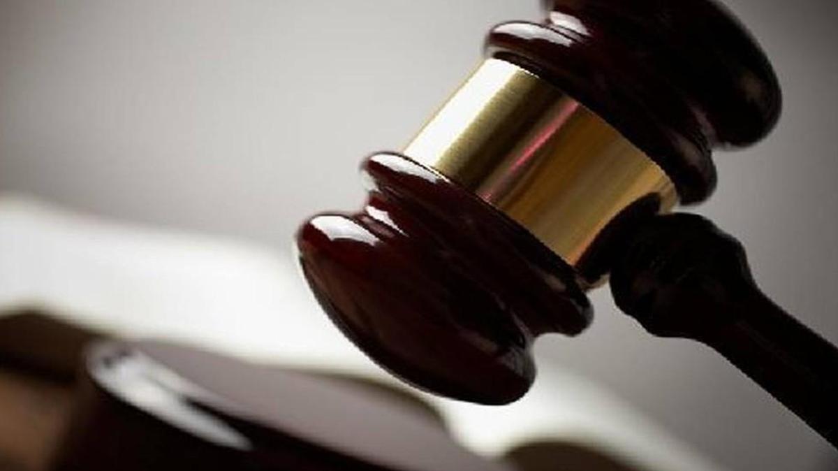 A federal grand jury in Kansas City indicted Timothy LaBlance, 52, on Wednesday for allegedly assaulting a mail carrier.