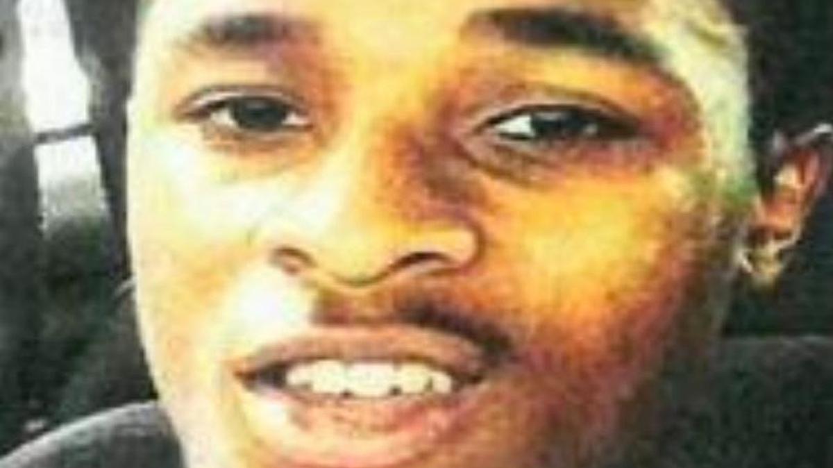 Investigators are still seeking the public’s help in locating 19-year-old Kavon Jones. Police consider Kavon Jones armed and dangerous.