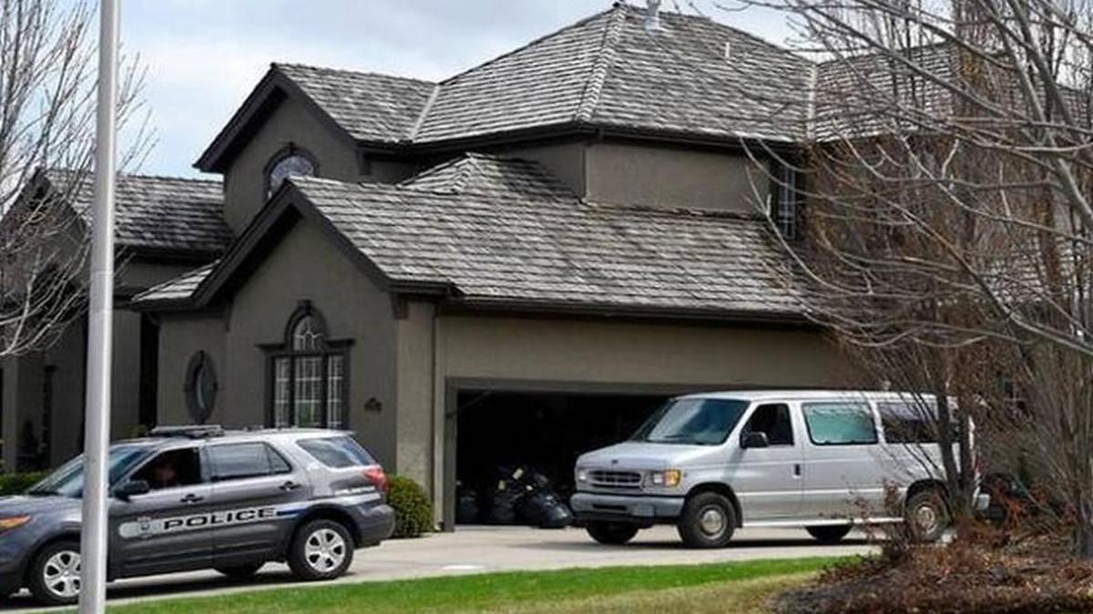 Police searched Kelli Bauer’s house in April 2015 during a shoplifting investigation. They eventually removed truckloads of clothing and other items from the home.