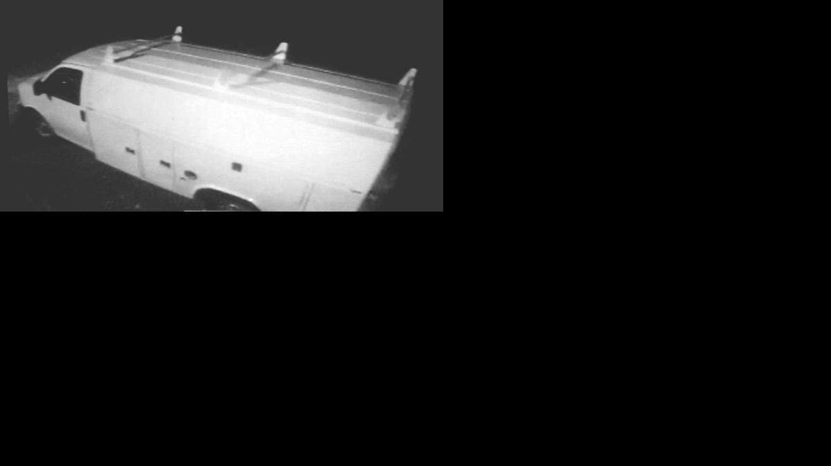 
Independence police released on social media photos of a truck believed to be involved in several burglaries and other suspicious activity. Anyone with information on the whereabouts of the truck is asked to call 816-325-7253 or 816-325-7324.
