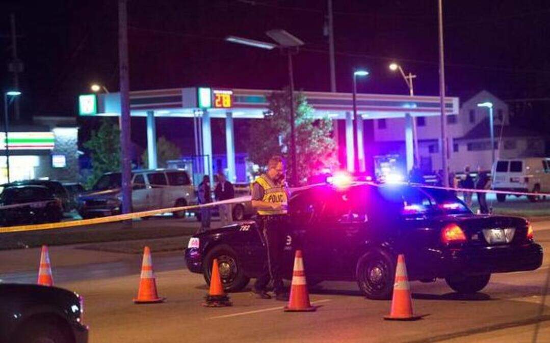
Police were on the scene at a 7-11 convenience store at 107th Street and Blue Ridge Boulevard in south Kansas City a where a 6-year-old girl was shot Friday evening. The girl died shortly after the shooting at a hospital.
