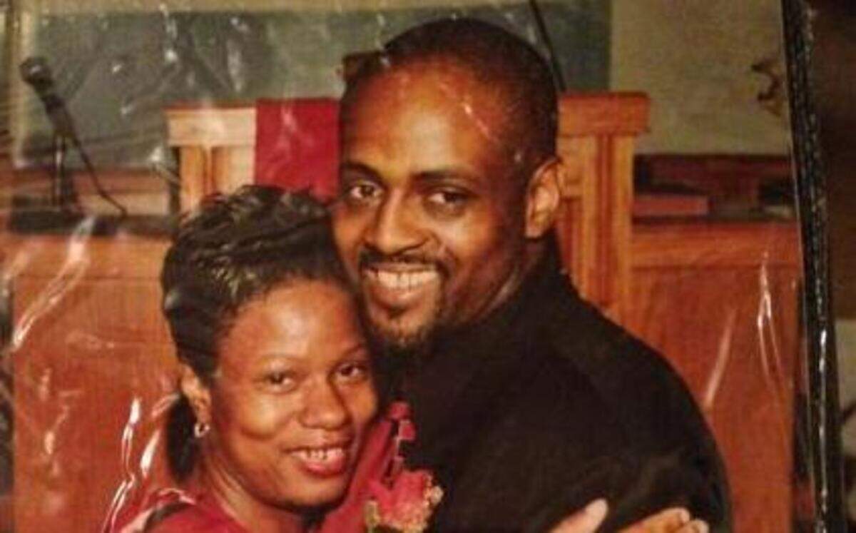 
Yvette and Darron Washington both died in tragic circumstances. Yvette was killed in a 2011 traffic accident and Darron’s body was found outside a Liberty apartment building during an investigation into a fire.
