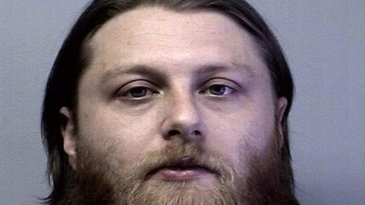 
Edward Daniel Brown, 30, was charged Monday in Johnson County District Court with aggravated battery on a law enforcement officer, fleeing and eluding, interference with a law enforcement officer and possession of drug paraphernalia after he allegedly struck a Prairie Village police officer with his car during a traffic stop early Sunday in the 7400 block of Belinder Avenue. The officer was not seriously injured.
