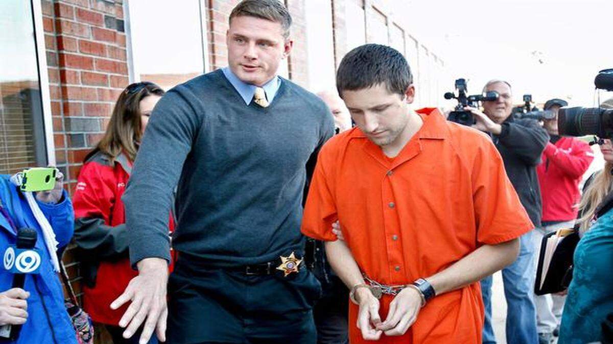 
A handcuffed Micah Moore was escorted into the Jackson County Courthouse Annex in Independence on Nov. 13, 2012, to face a first-degree murder charge in the death of Bethany Deaton. Now, just weeks before Moore’s murder trial is scheduled to begin, events the night before his confession to the murder have come to light — but are shaded two different ways.
