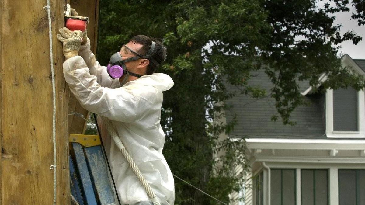 Although lead paint was removed from the carriage house behind the Harry Truman home in 2003, a Reuters study founds high rates of childhood lead poisoning in Missouri and across the country.