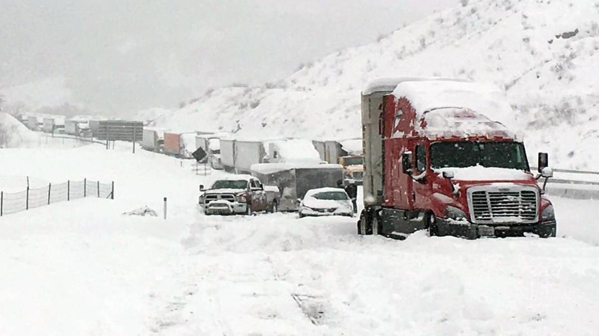 Traffic was at a standstill Saturday on the Pennsylvania Turnpike because of heavy snow.
