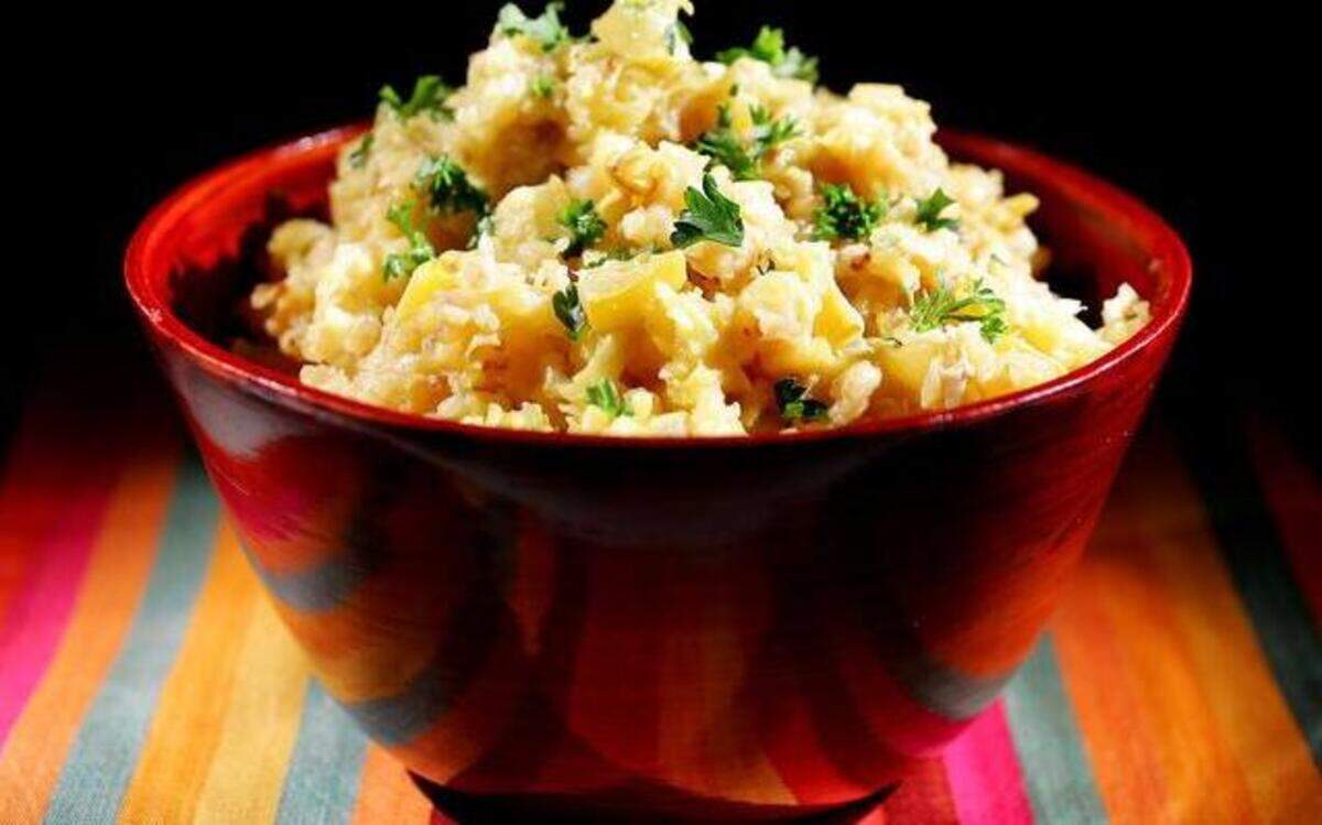 
The Star’s Slow Cooker Rice Pilaf came about as a way to get kids to eat yellow squash. Thanks to the long, slow cooking time, the squash seems to “blend” right into the rice.
