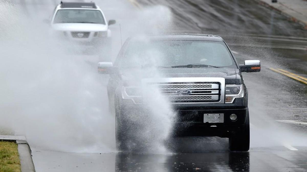 After a cold, wet Thanksgiving weekend, rain will continue in the Kansas City area before ending tonight, according to the National Weather Service station in Pleasant Hill. Monday on Wornall Road near Loose Park, vehicles powered through the puddles.