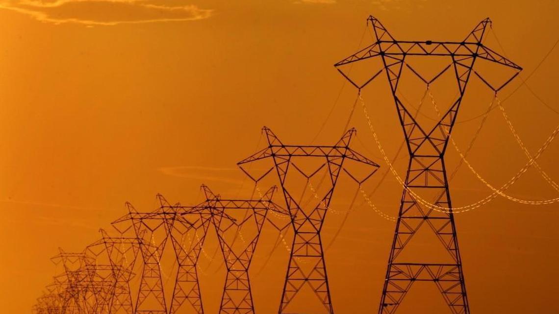 In the Grain Belt Express project, high-voltage transmission lines would carry Kansas wind power across Missouri to power grids in the East.