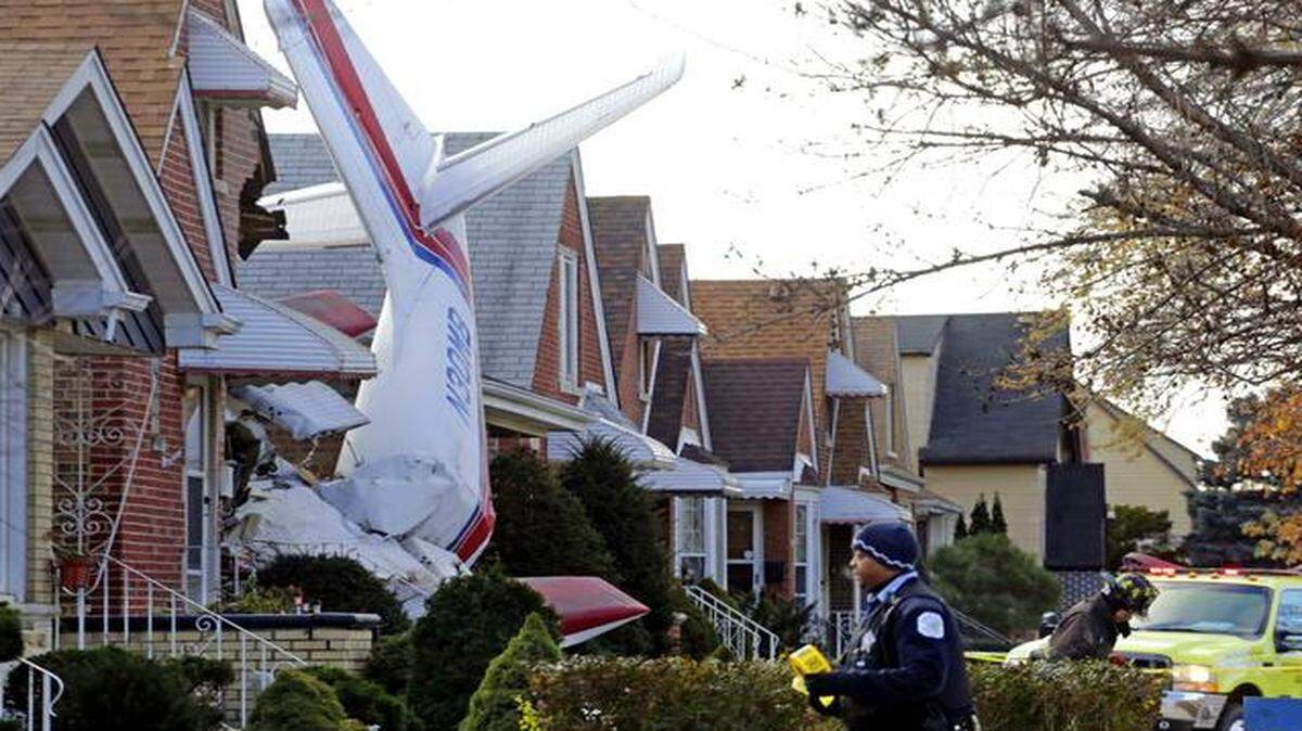 
This small twin-engine cargo plane crashed Nov. 18 into a home on Chicago’s southwest side, killing the pilot. The Aero Commander 500 that had taken off from Midway Airport slammed into the front of the home; two elderly occupants of the home escaped major injury.
