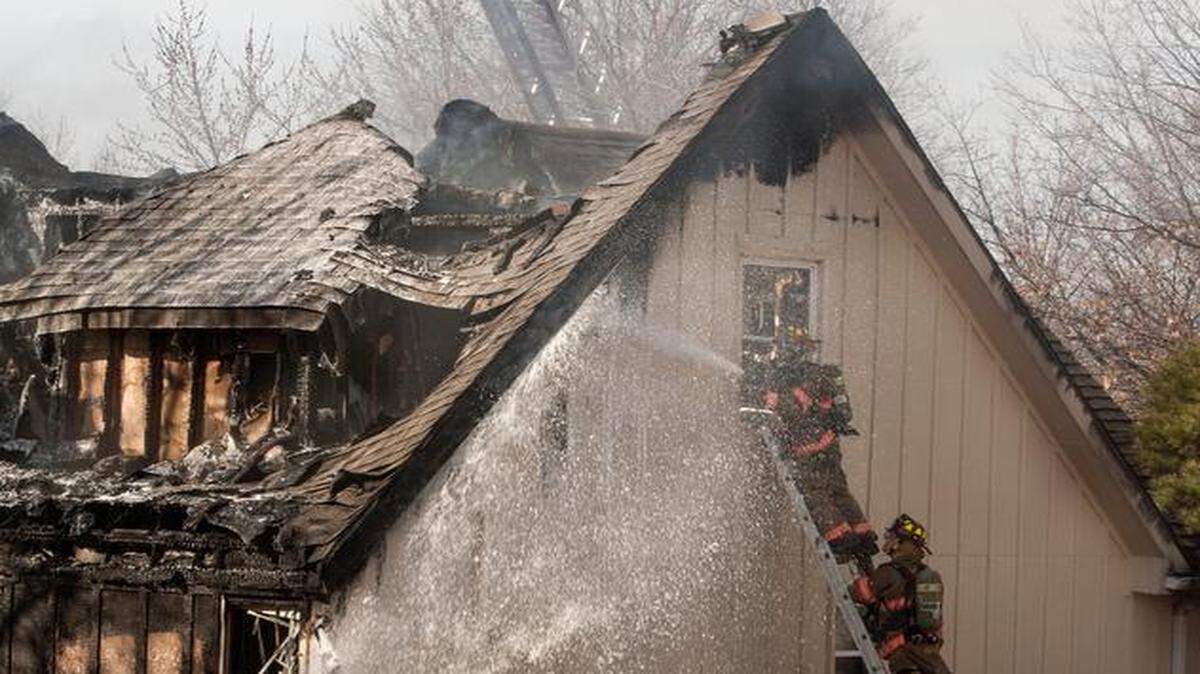 
Overland Park and Lenexa fire departments responded to a house fire Sunday afternoon in the 10900 block of West 109th Street in Overland Park.
