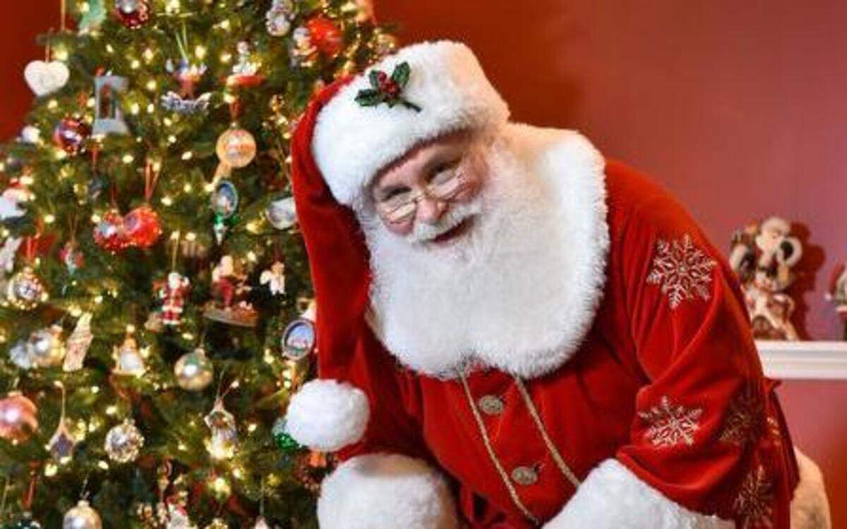 
Every year, a Lee’s Summit Santa Claus visits neglected and abused children at the Salvation Army emergency children’s shelter in Kansas City on Christmas Eve. On Wednesday he came bearing gifts.
