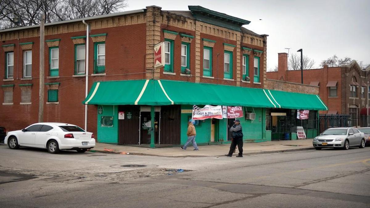 The Green Duck Lounge and Grill at 2548 Prospect Ave. was closed Monday, two days after its owner, James “Jimmy” Townsend, 83, was found shot to death behind his nearby residence.