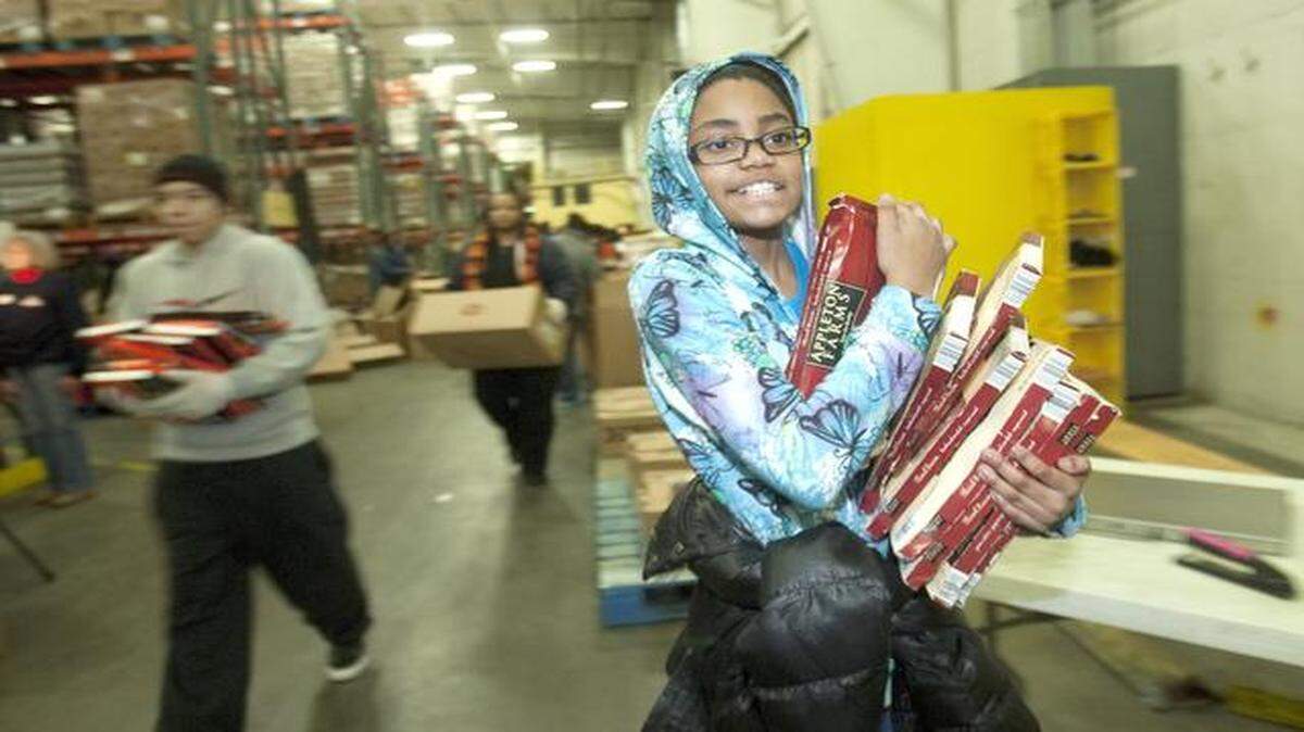 
Harvesters already has 655 volunteers signed up to work at its warehouse on Topping Avenue, and 100 volunteers are expected at its facility in Topeka.
