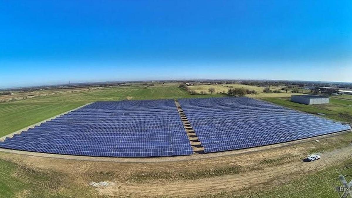MC Power of Lee’s Summit, which built this solar farm in Butler, Mo., would build a similar facility in Independence if a proposal is approved by city officials.