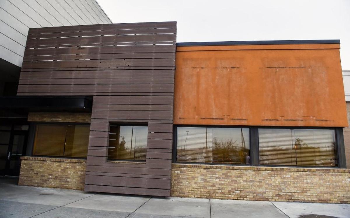 The Applebee’s restaurant where two women were racially profiled will close its doors permanently, an employee says. The restaurant employed about 50 people.