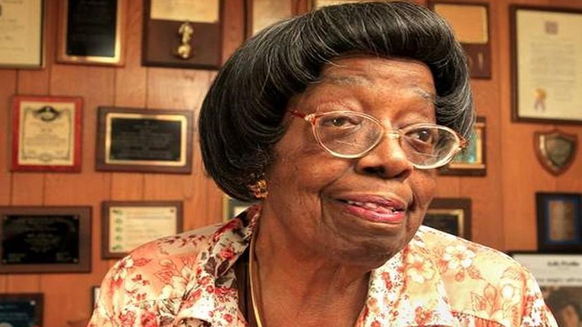 Julia Hill, a civil rights activist and former Kansas City school board president, has died at age 93.