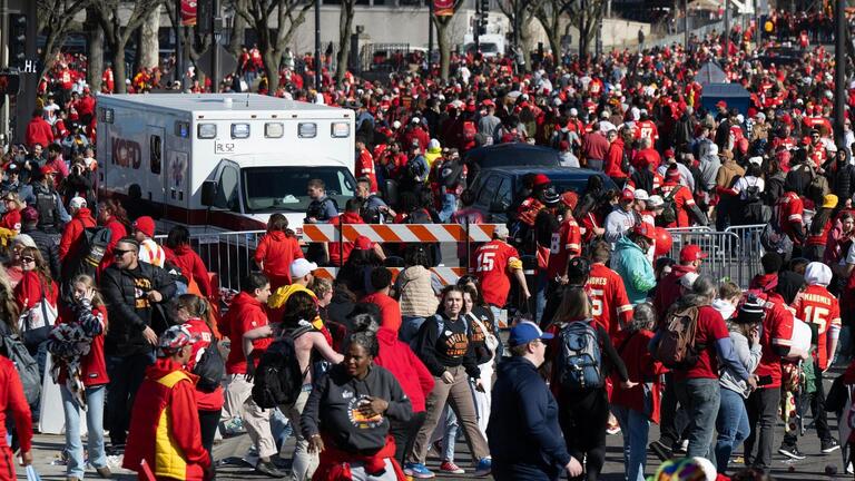 Case against 16-year-old charged in Chiefs Super Bowl rally shooting stays in family court