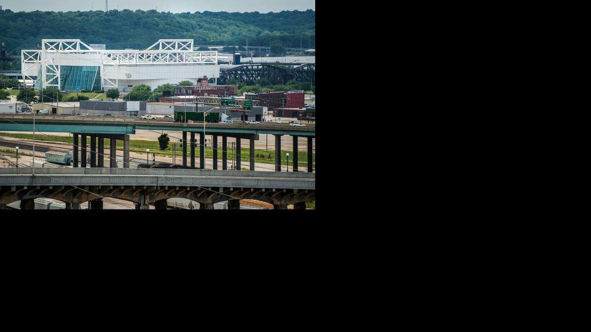 
City officials have been fretting over what to do with Kemper Arena since the Sprint Center opened downtown in 2007.
