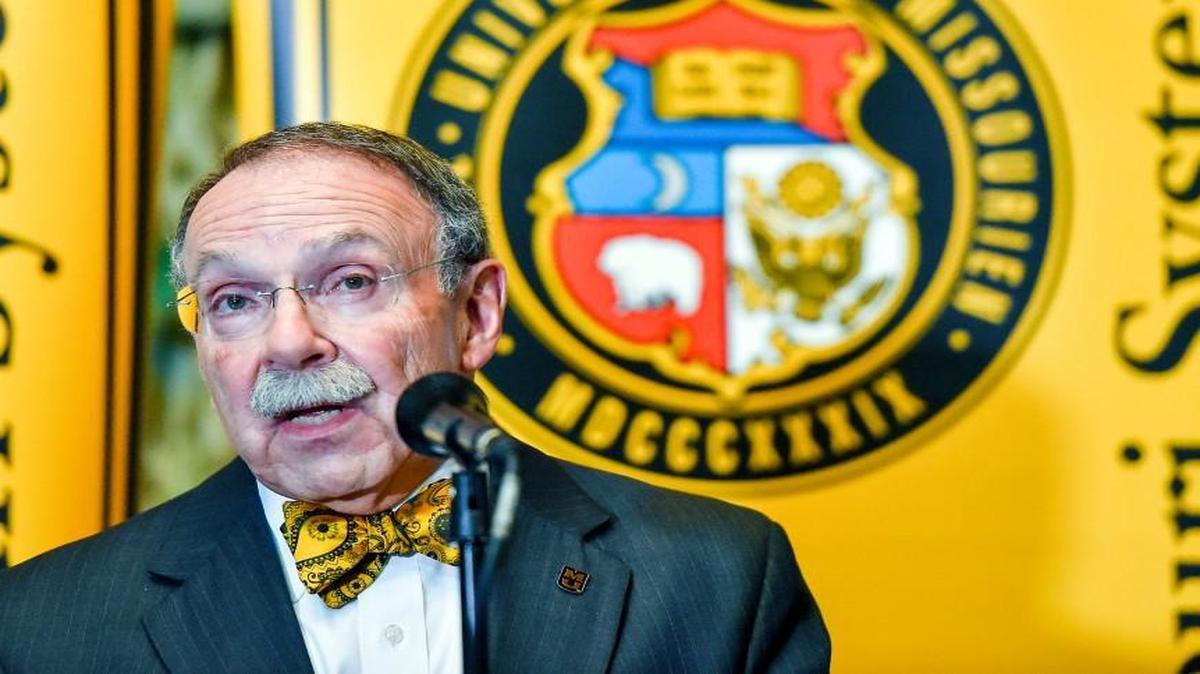 University of Missouri Chancellor R. Bowen Lofting announced Monday that he will transition into research starting Jan. 1. Earlier Monday, Tim Wolfe, the president of the university system, resigned from his position.