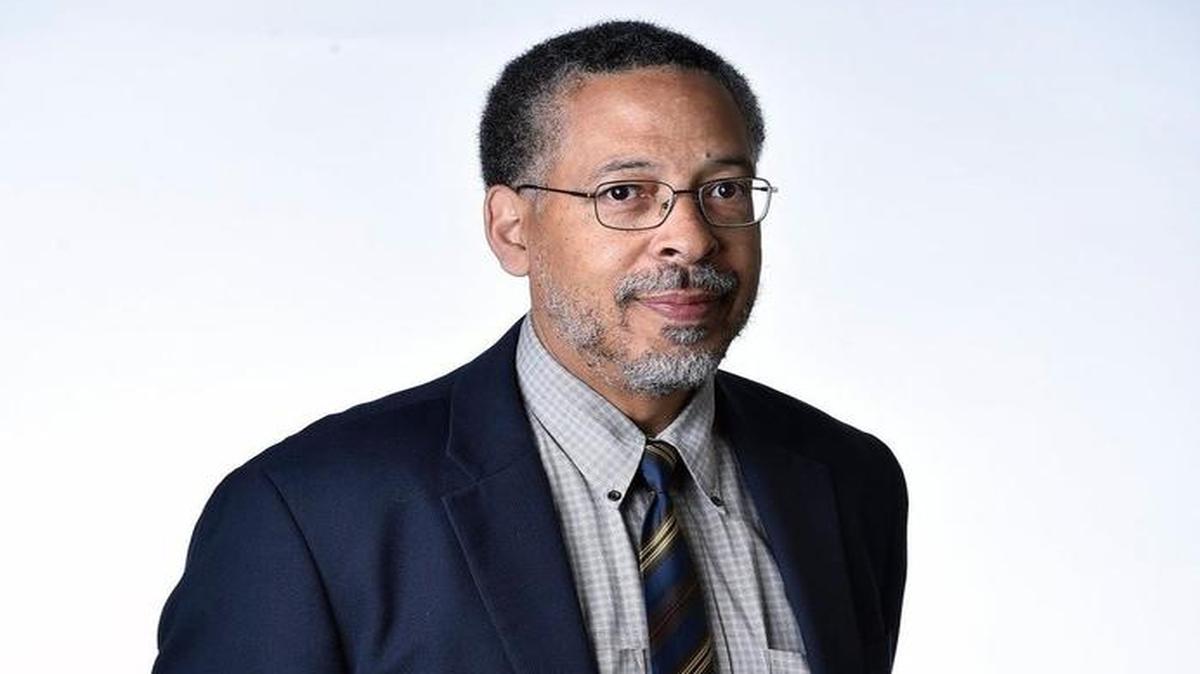 After receiving the Louis M. Lyons Award for Conscience and Integrity in Journalism in February, Lewis Diuguid will spend time at Harvard as a Knight Visiting Nieman Fellow.
