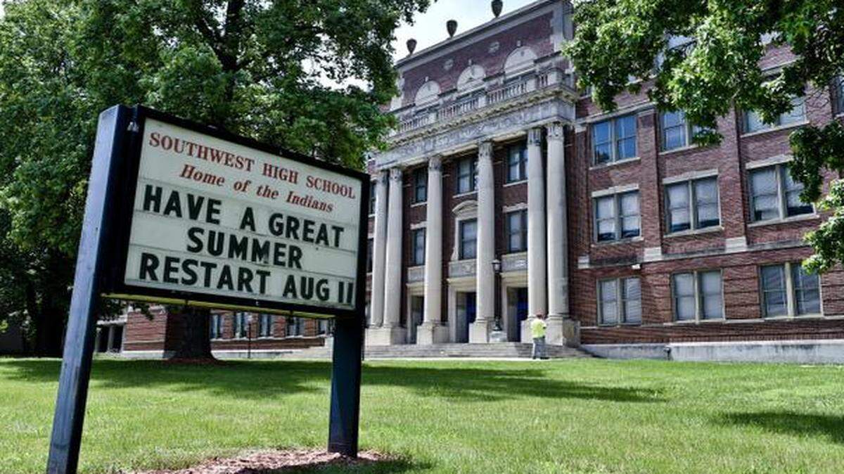 
Academie Lafayette had hoped at least to open temporarily while negotiations continue with Kansas City Public Schools to take control of Southwest Early College Campus, but too much is uncertain to open in the fall of 2015, school leaders say.
