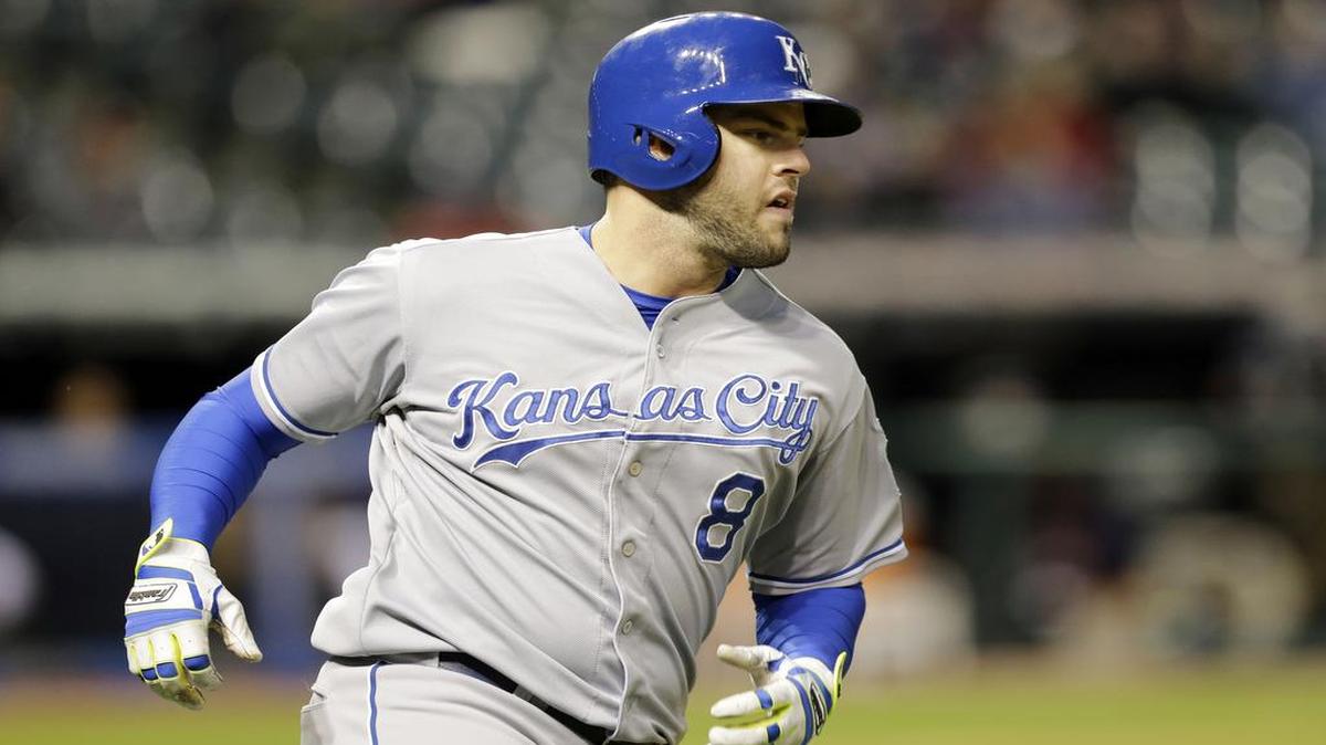 Royals third baseman Mike Moustakas