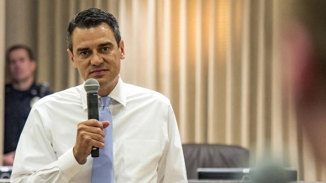 Yoder works to overcome suburban KC voters’ anger with the president