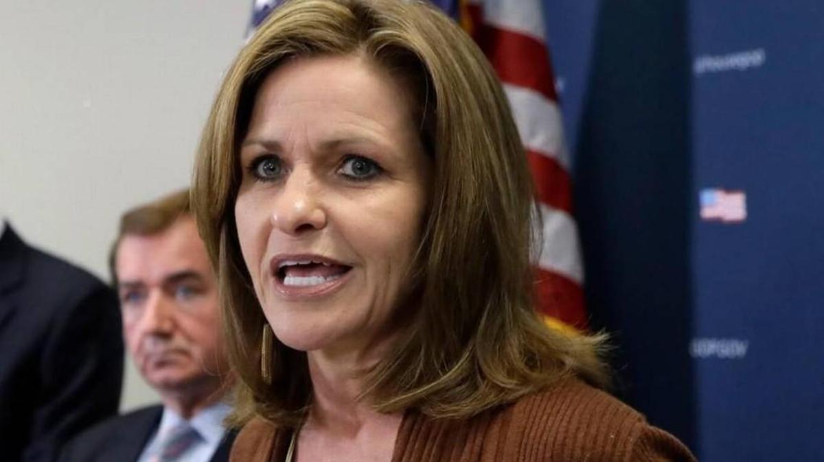 U.S. Rep. Lynn Jenkins, a Kansas Republican, went on a tweet storm Wednesday morning to criticize a story in The Atlantic and call out Kansas Republican state Rep. Stephanie Clayton.