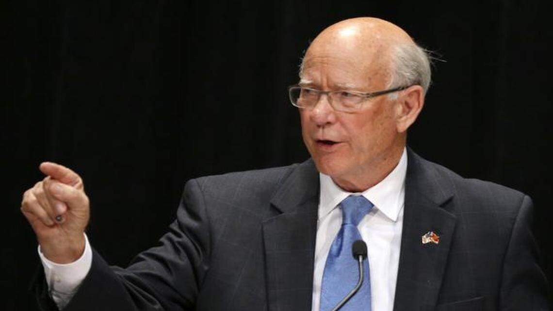 
Sen. Pat Roberts 