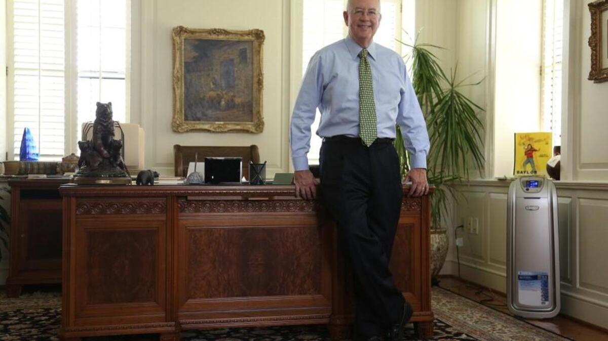 TheChat: Who’s that suddenly DEFENDING Bill Clinton? | Kansas City Star