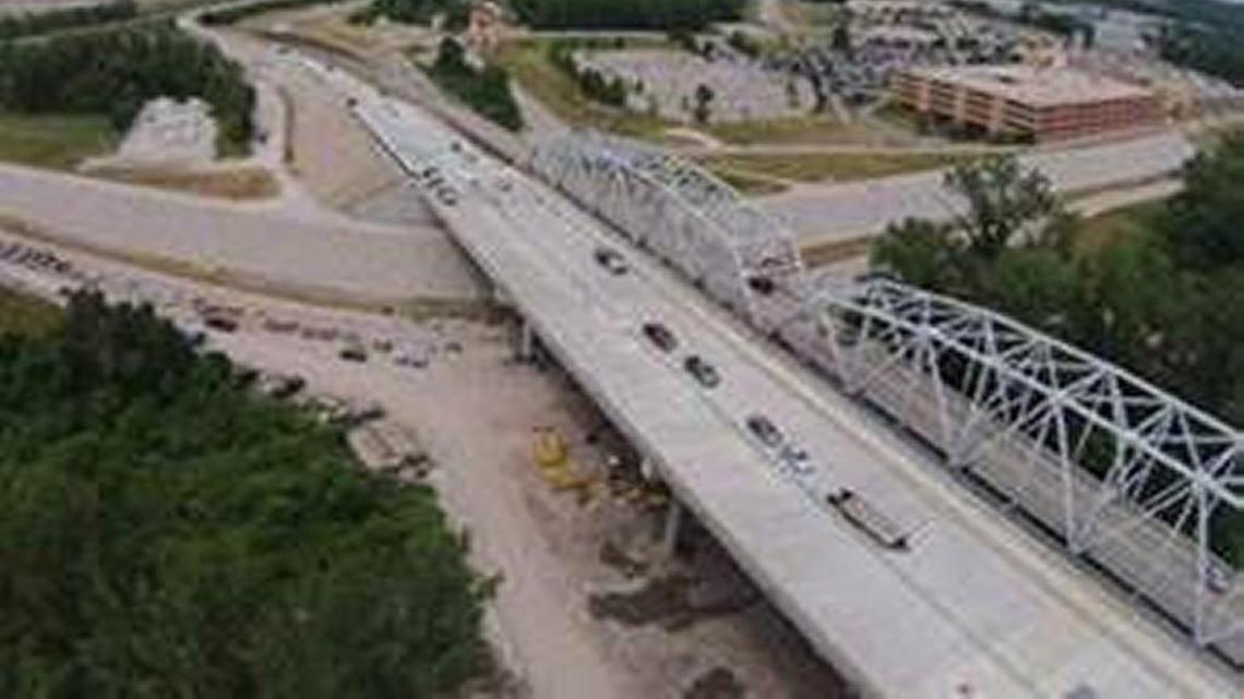 The new bridge that carries U.S. 69 over the Missouri River between Wyandotte and Platte counties will temporarily be closed Friday. The closure will allow crews to detonate charges to bring down the middle portion of the old Platte Purchase Bridge.