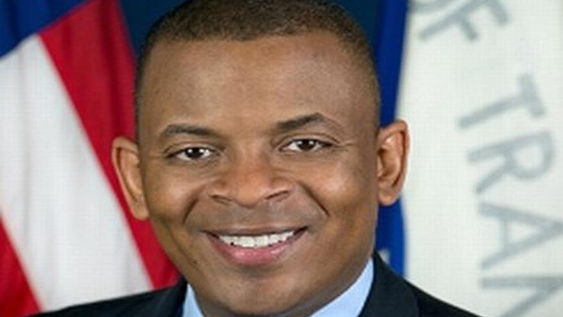 
“I would rather see states stepping up and saying, ‘This is what we can’t do, and we could do it if we had a federal bill,’” said Transportation Secretary Anthony Foxx, who was in Kansas City speaking at the Polsinelli Public Policy Up Close Speaker Series at the Greater Kansas City Chamber of Commerce’s boardroom at Union Station.
