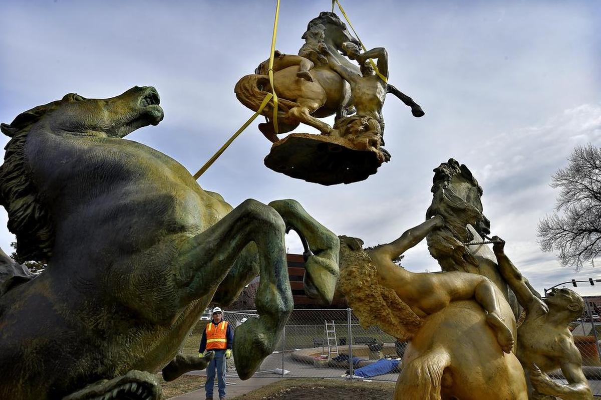 In 2014, crews removed the four large sculptures as part of the fountain’s extensive restoration.