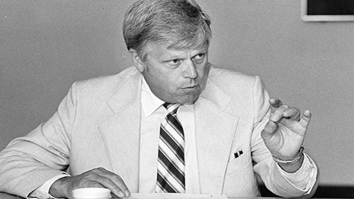 George A. Russell was chancellor of the University of Missouri-Kansas City from 1977 to 1991. He then served as president of the University of Missouri system until 1996.