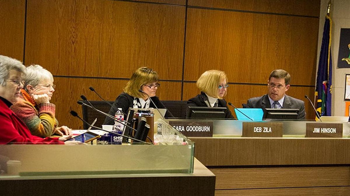 After the Shawnee Mission School District board of education and the National Education Association-Shawnee Mission agreed on a new teachers contract, teachers will vote on the deal later this week.